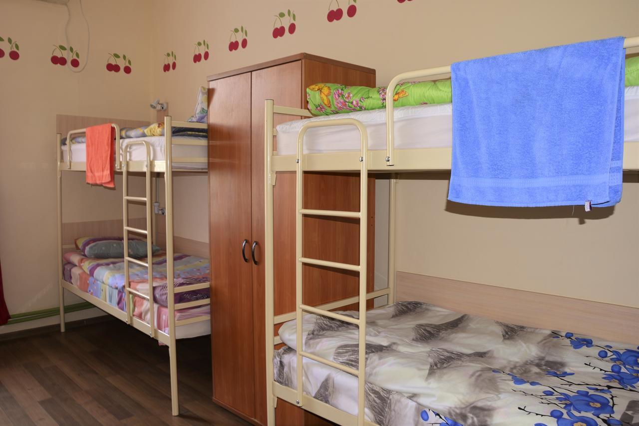 Vishnya Hostel Dnipro Eksteriør billede