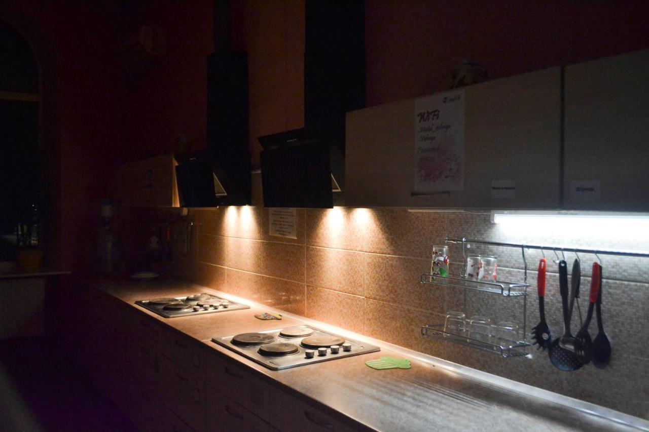 Vishnya Hostel Dnipro Eksteriør billede